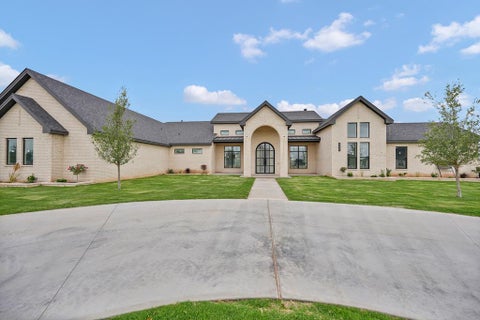 Homes For Sale - 7220 W County Rd 42<br/> Midland, TX 79707
