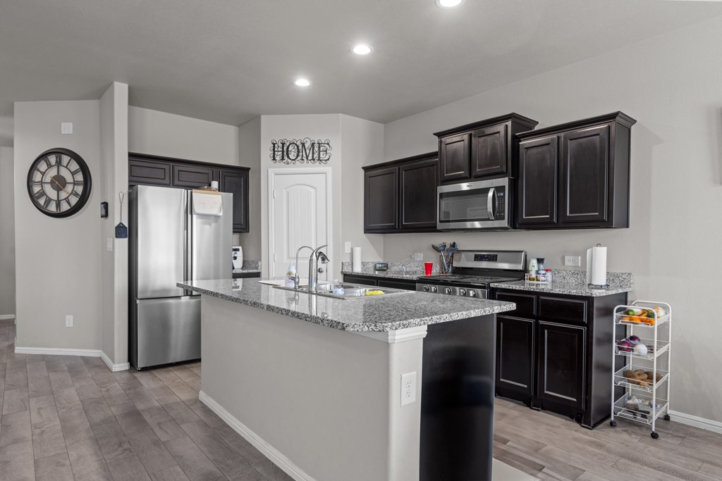 1900 Twin Falls Dr, Odessa, Texas image 6