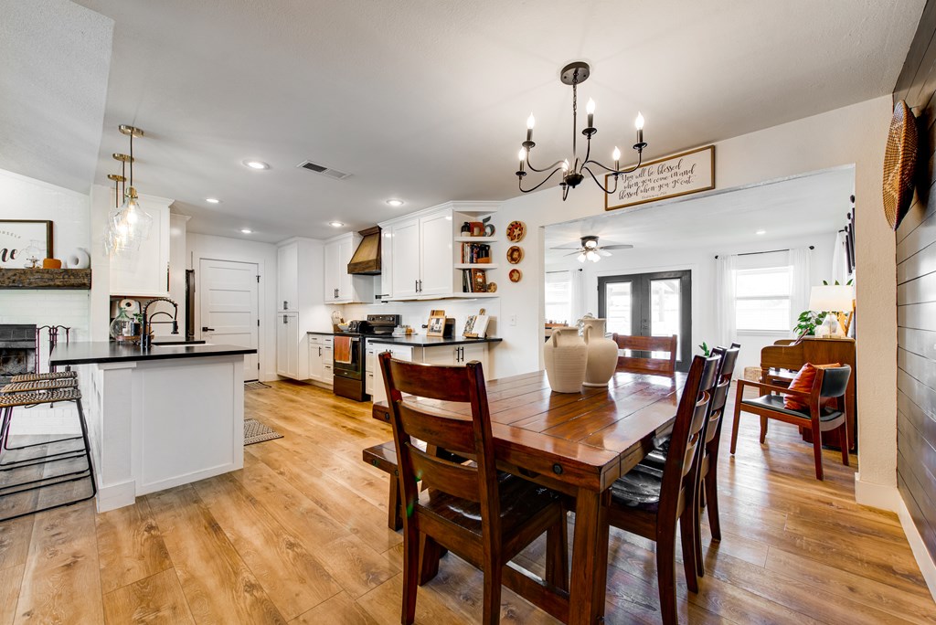 10607 E County Rd 105, Midland, Texas image 16