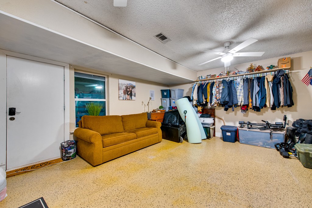 10607 E County Rd 105, Midland, Texas image 41