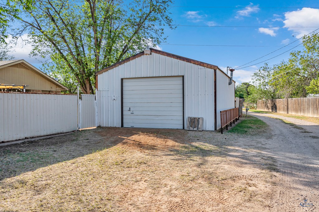 1412 Sparks St, Midland, Texas image 9
