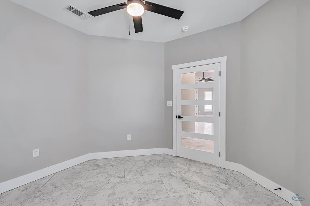 2102 S County Rd 1059, Midland, Texas image 11