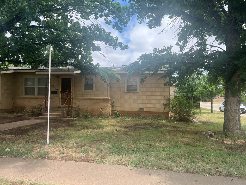 2301 40th St, Snyder, Texas image 2