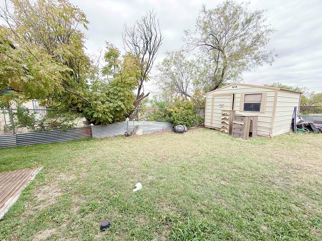 1323 Harding St, Big Spring, Texas image 13