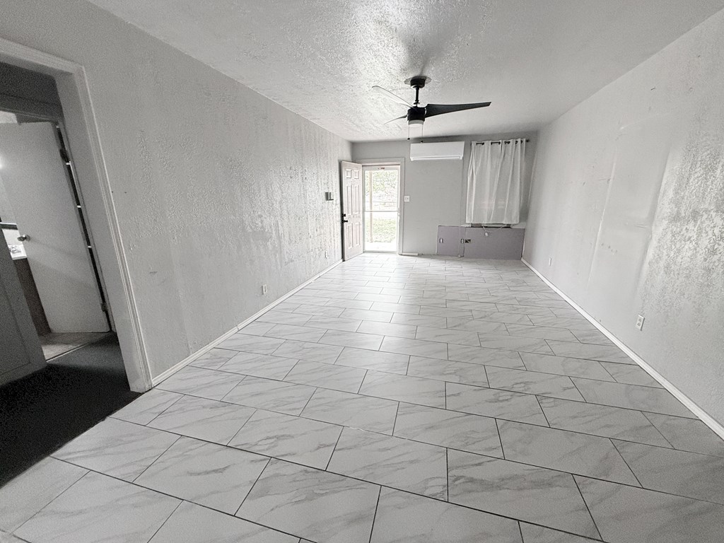 1323 Harding St, Big Spring, Texas image 3