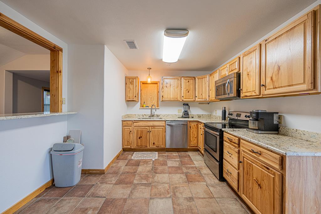 2381 County Rd C2691, Stanton, Texas image 20