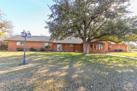 Homes For Sale - 2508 E 24th St<br/> Big Spring, TX 79720