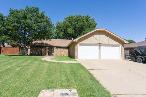 Homes For Sale - 204 SW 22nd St<br/> Gaines County, Seminole, TX 79360
