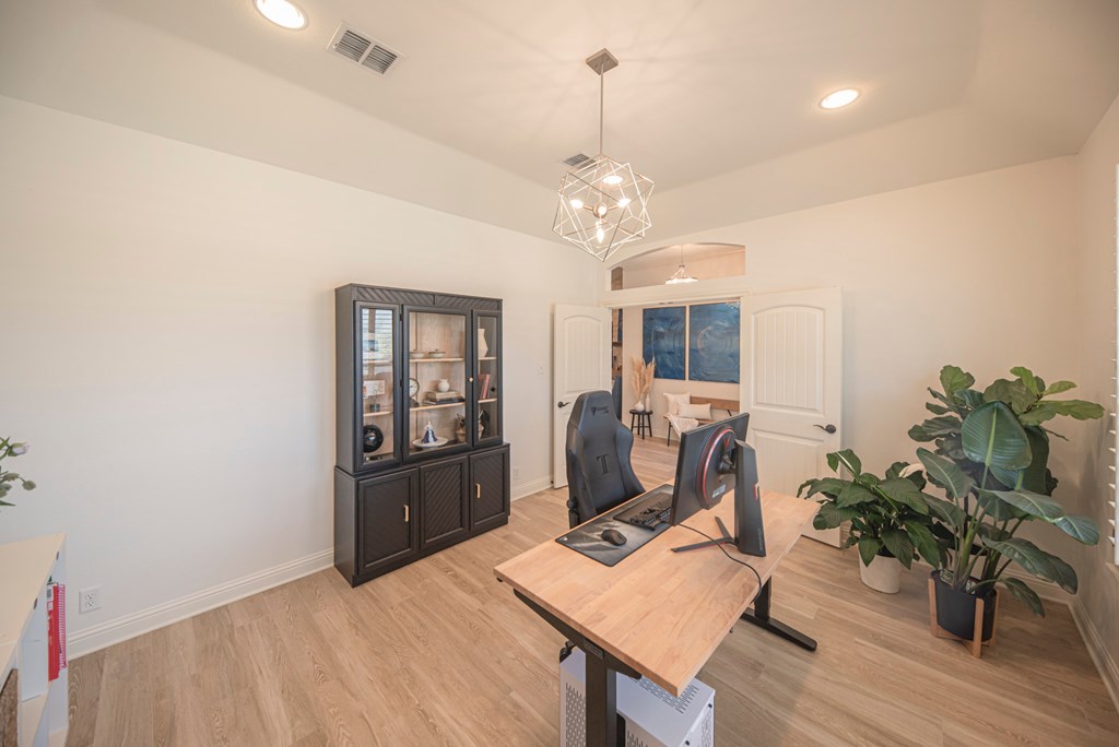 1200 Castle Rock Court, Midland, Texas image 12
