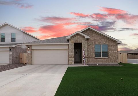 Homes For Sale - 511 Calvary<br/> Midland, TX 79706