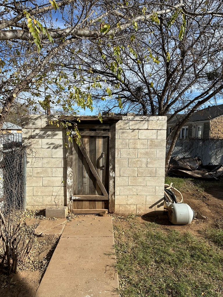 2812 Ave V, Snyder, Texas image 32