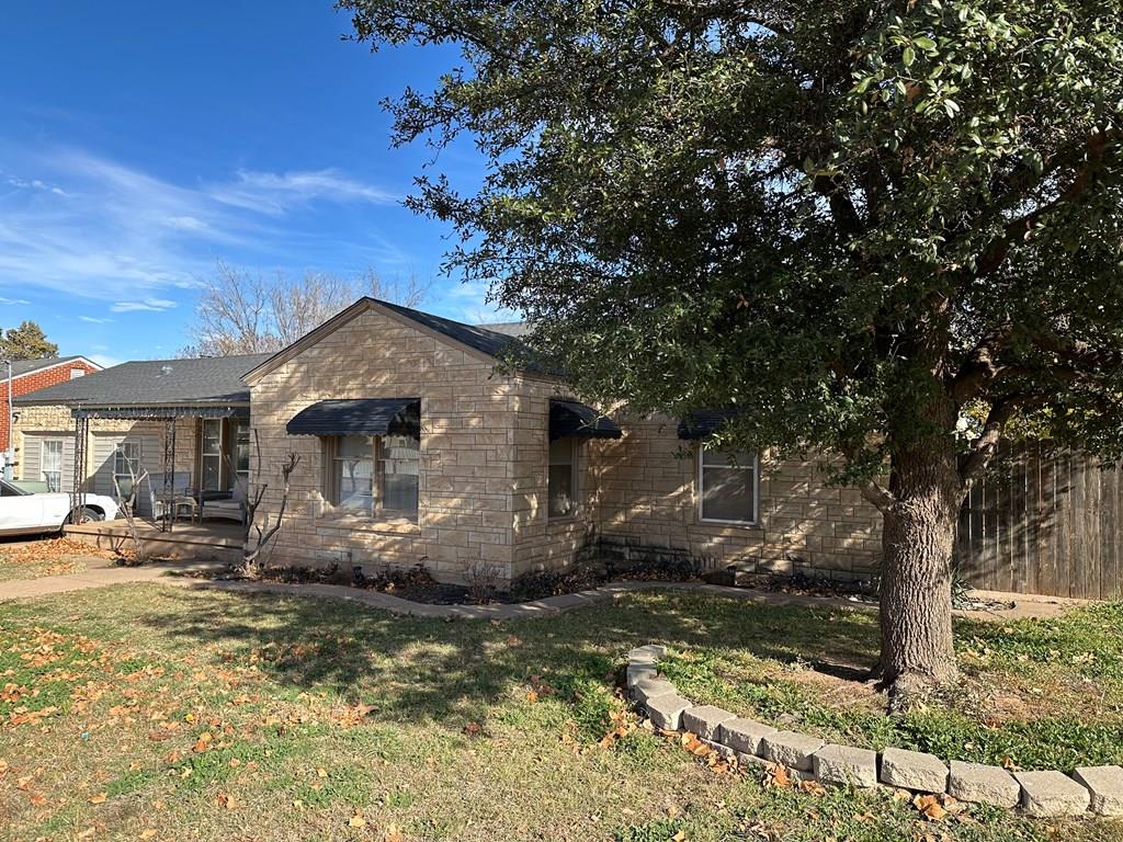 2812 Ave V, Snyder, Texas image 1