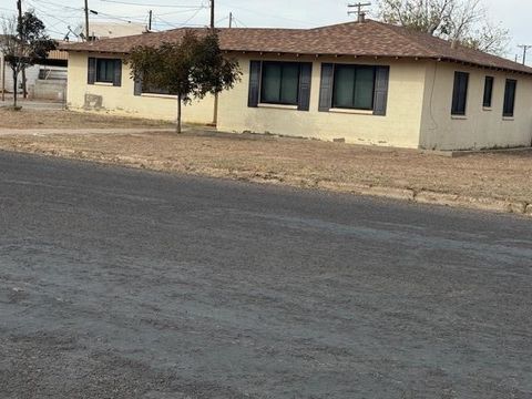 Homes For Sale - 701 W 4th St<br/> Reeves County, Pecos, TX 79772