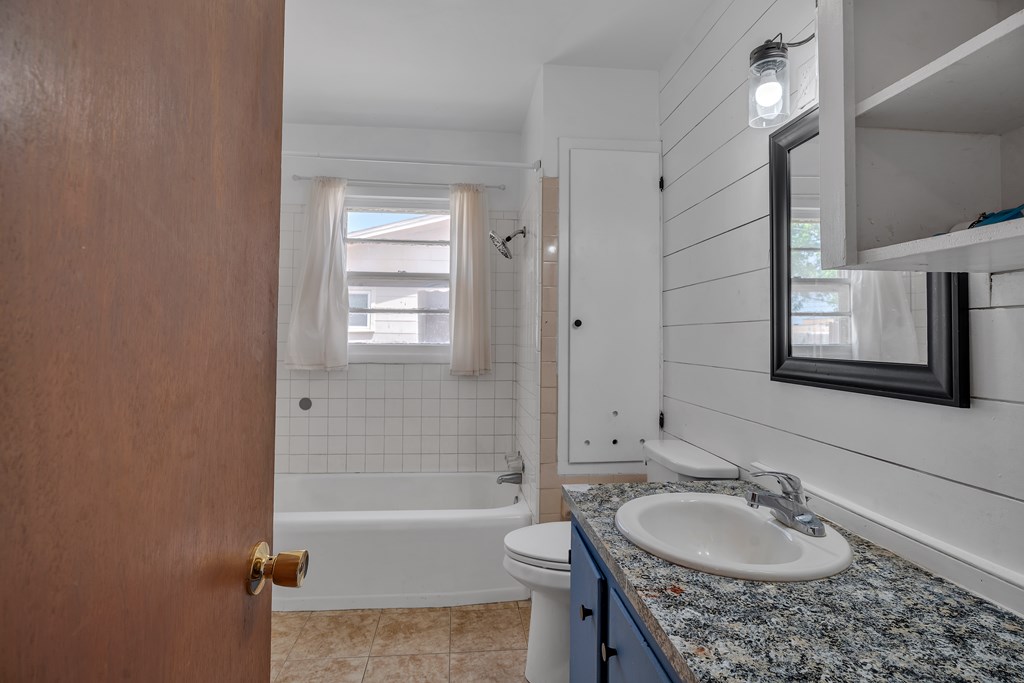 1621 E 17th St, Big Spring, Texas image 14