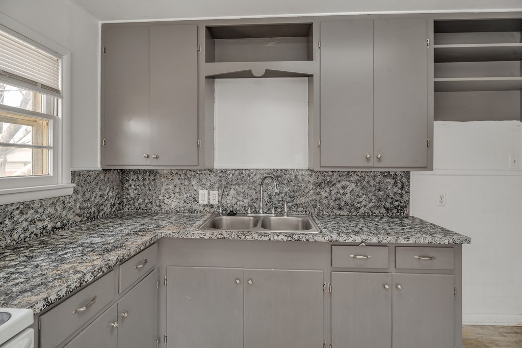 1621 E 17th St, Big Spring, Texas image 19