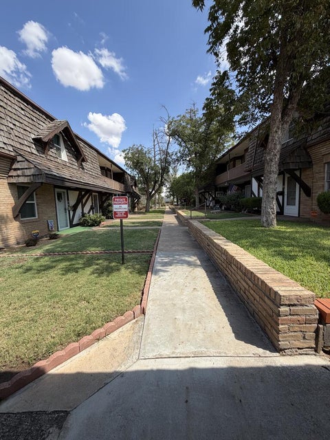 Townhouse For Sale - 600 Liddon Ave #55<br/> Midland, TX 79701