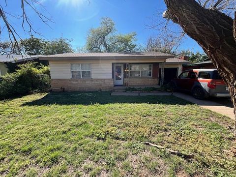 Homes For Sale - 131 20th Place<br/> Scurry County, Snyder, TX 79549