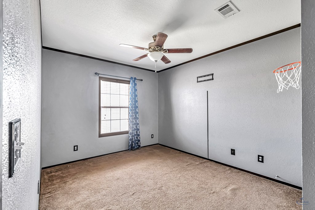 7001 E County Rd 57, Midland, Texas image 37