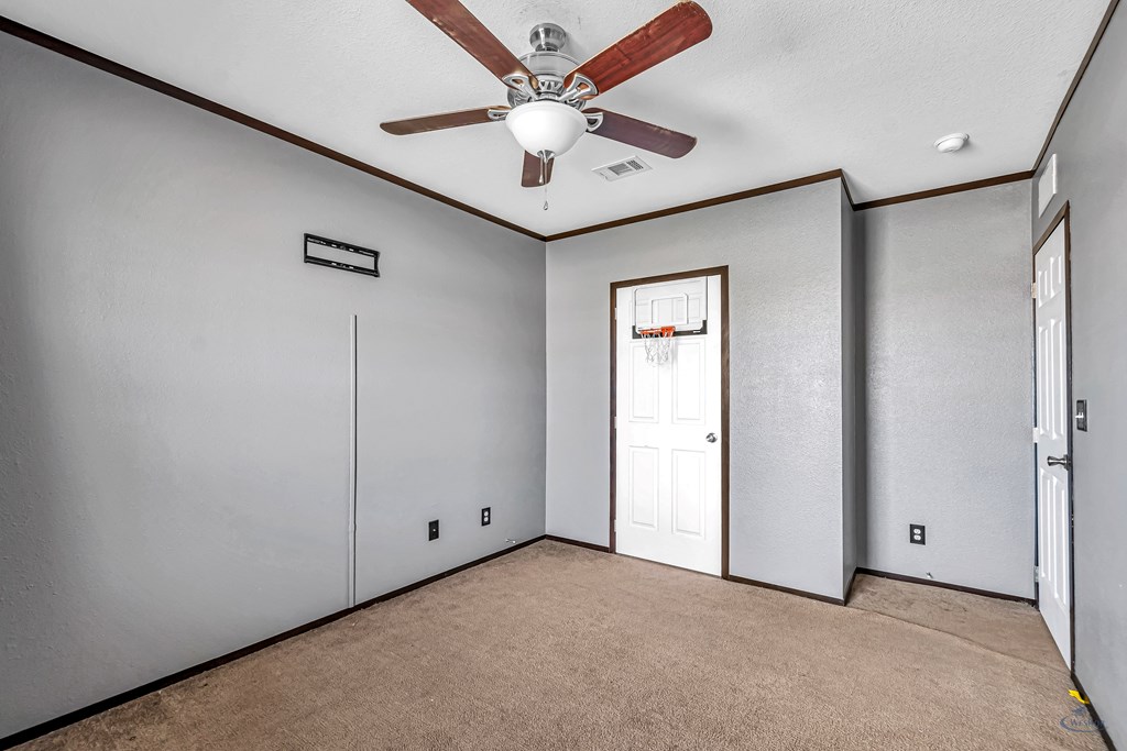7001 E County Rd 57, Midland, Texas image 38
