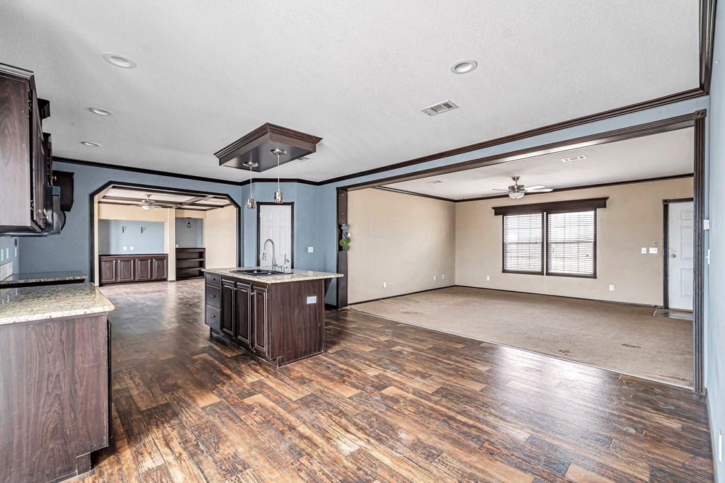 7001 E County Rd 57, Midland, Texas image 18