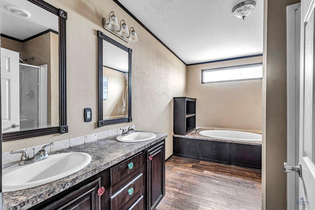 7001 E County Rd 57, Midland, Texas image 32