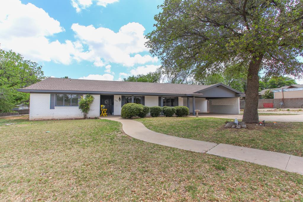 700 Capri Court, Big Spring, Texas image 1