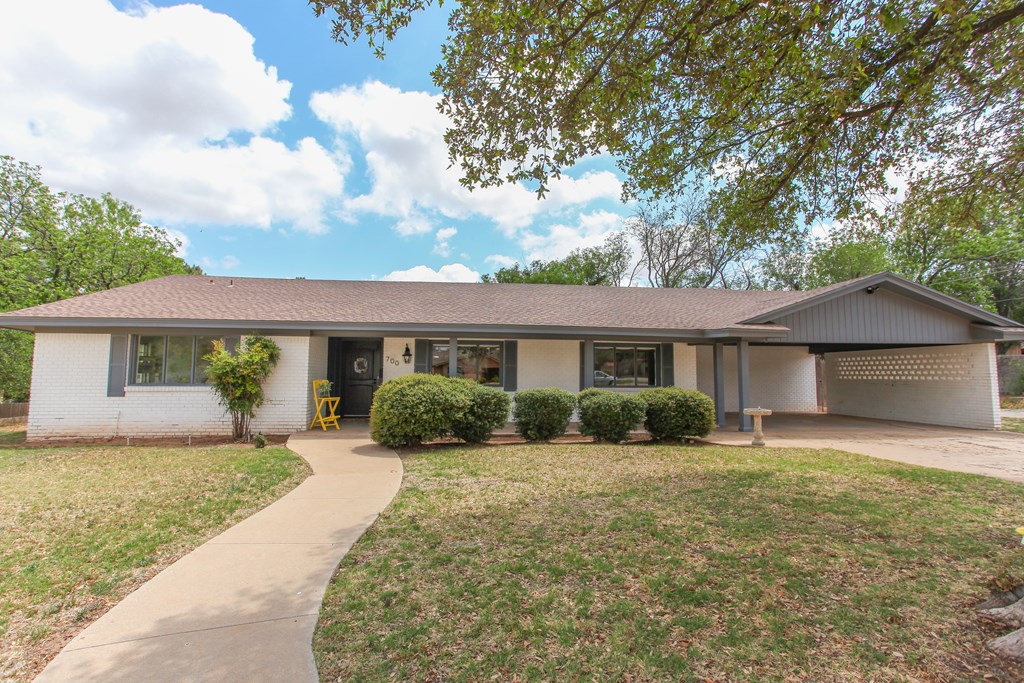 700 Capri Court, Big Spring, Texas image 3