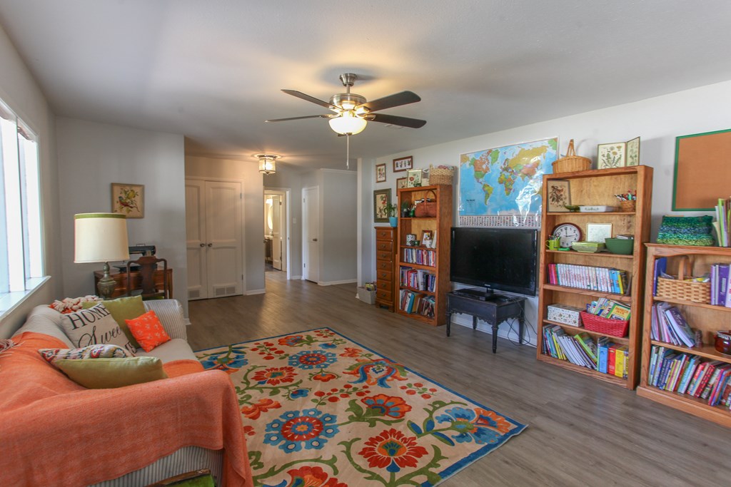 700 Capri Court, Big Spring, Texas image 9