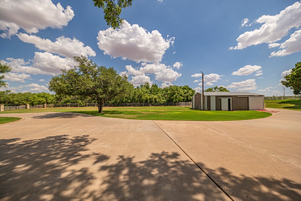 2459 County Rd 1105, Snyder, Texas image 43