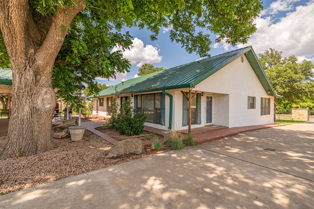 2459 County Rd 1105, Snyder, Texas image 45