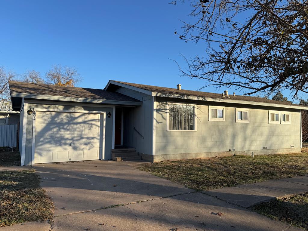 205 E 11th St, Colorado City, Texas image 1