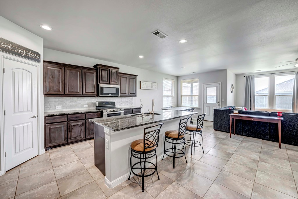 8416 E County Rd 114, Midland, Texas image 13