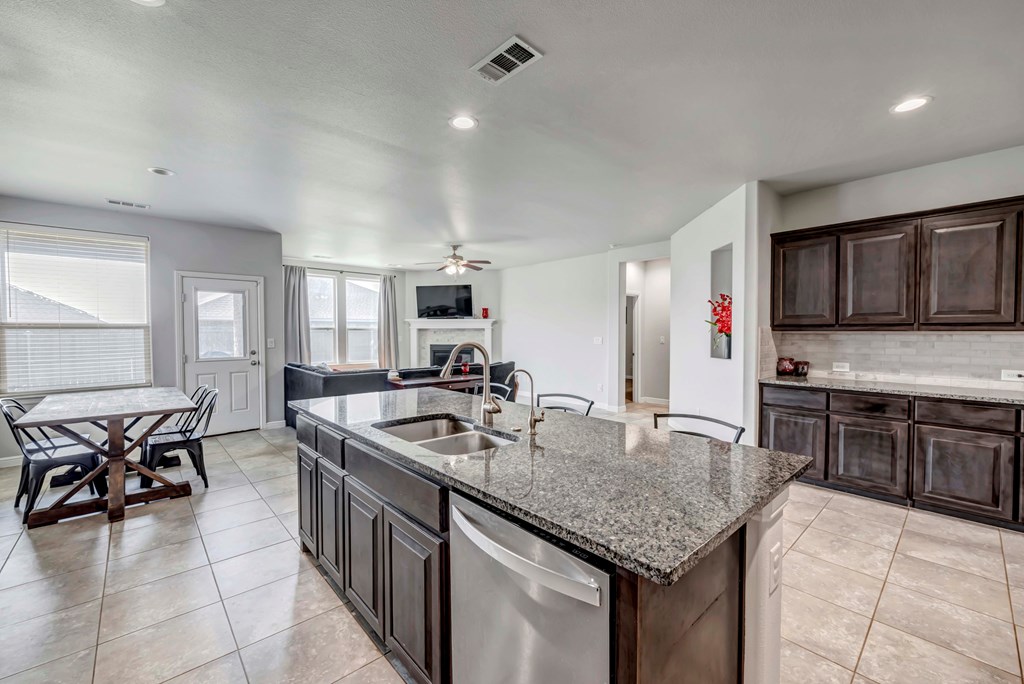 8416 E County Rd 114, Midland, Texas image 14