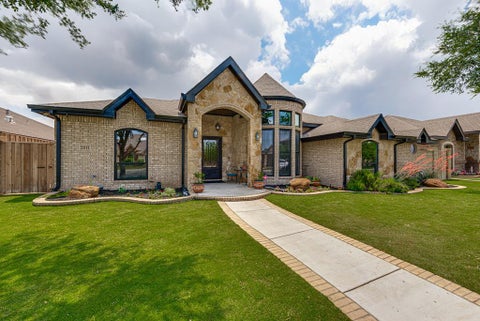 Homes For Sale - 2811 Chelsea Place<br/> Midland County, Midland, TX 79705