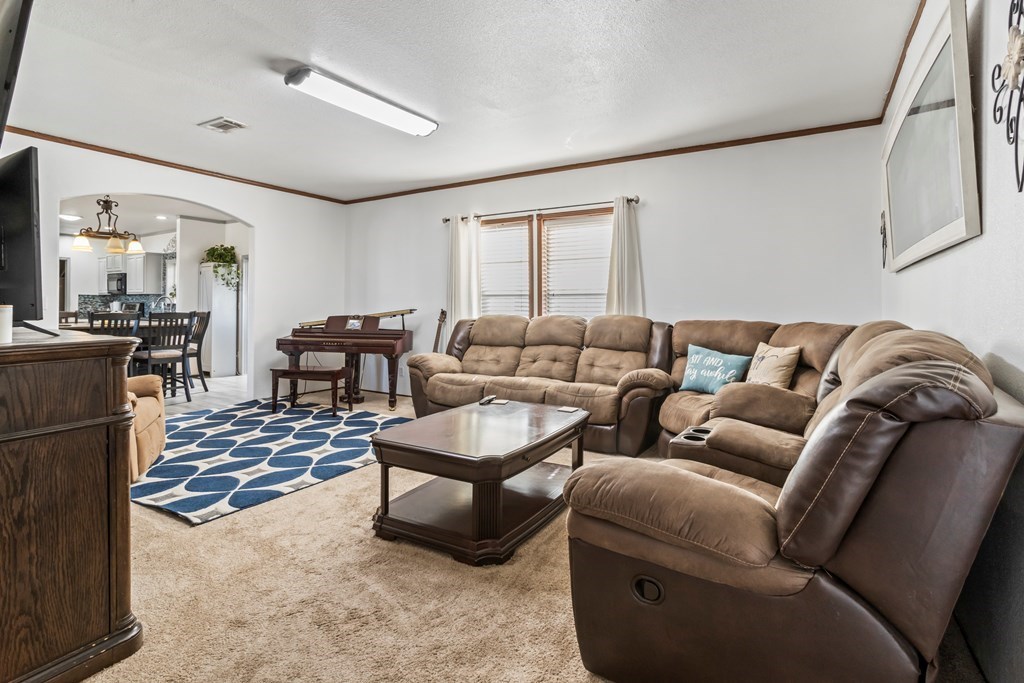 10700 E County Rd 85, Midland, Texas image 9