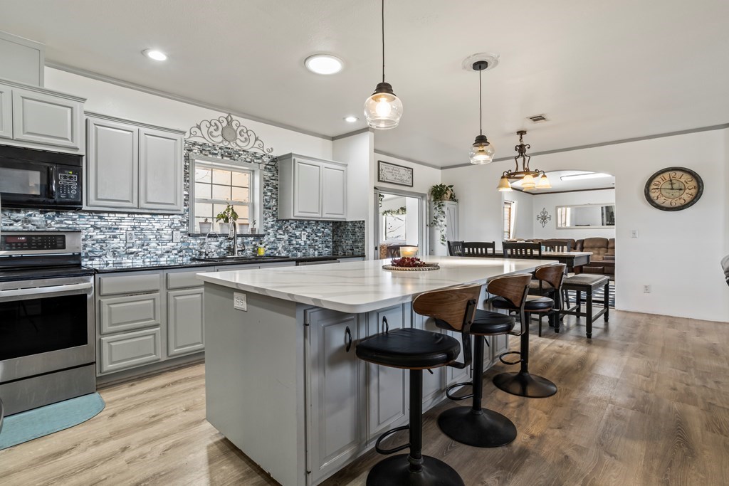 10700 E County Rd 85, Midland, Texas image 14