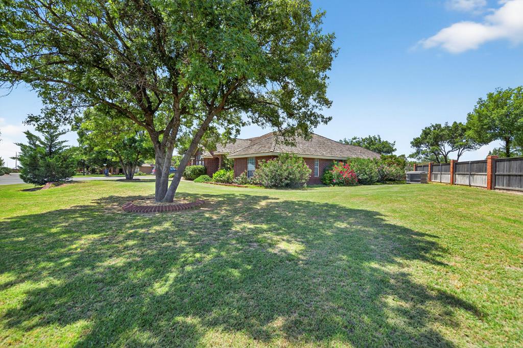 6907 Sunrise Court, Midland, Texas image 1