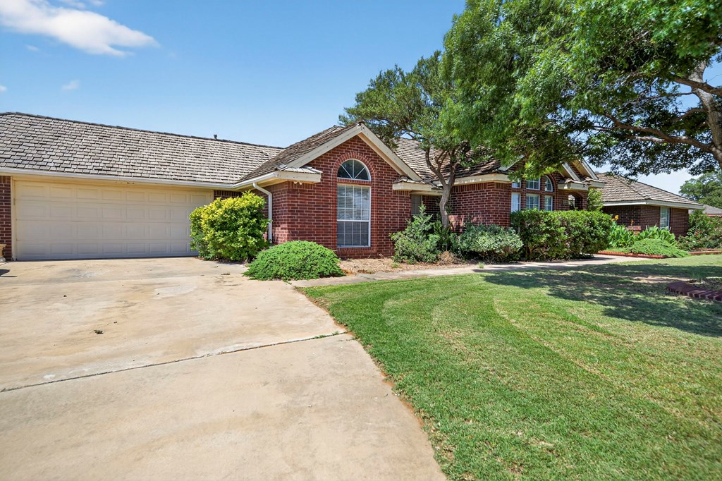 6907 Sunrise Court, Midland, Texas image 2