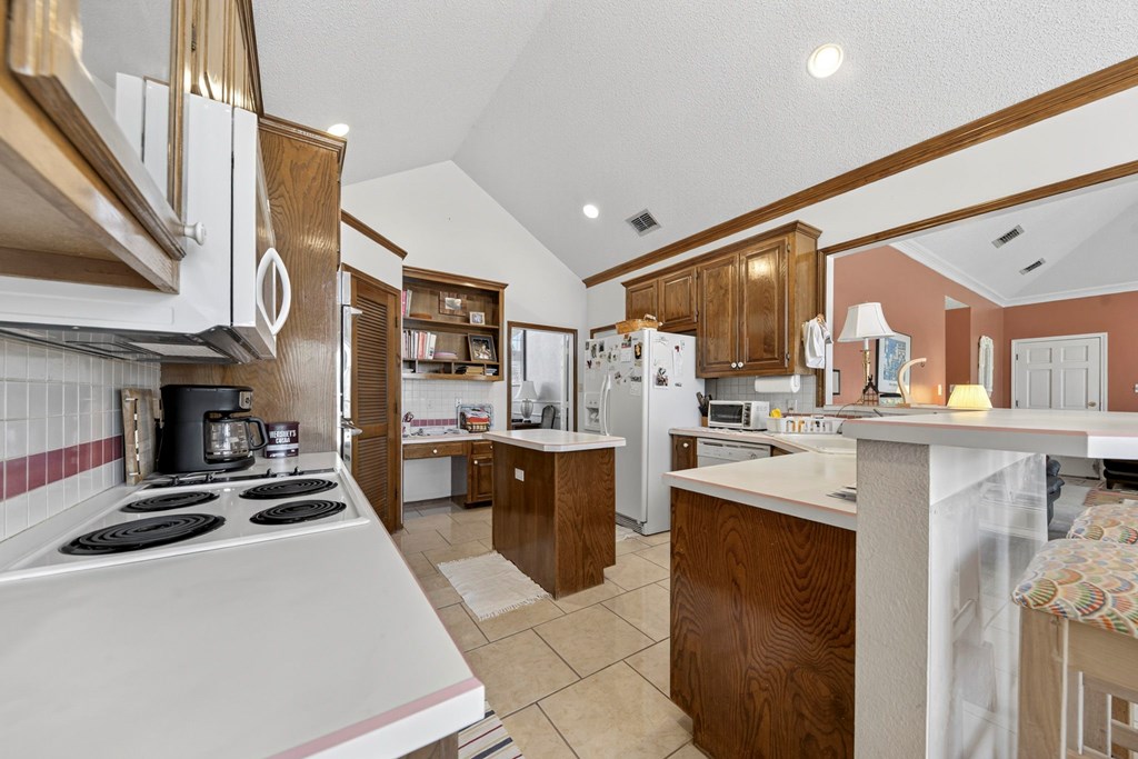 6907 Sunrise Court, Midland, Texas image 14