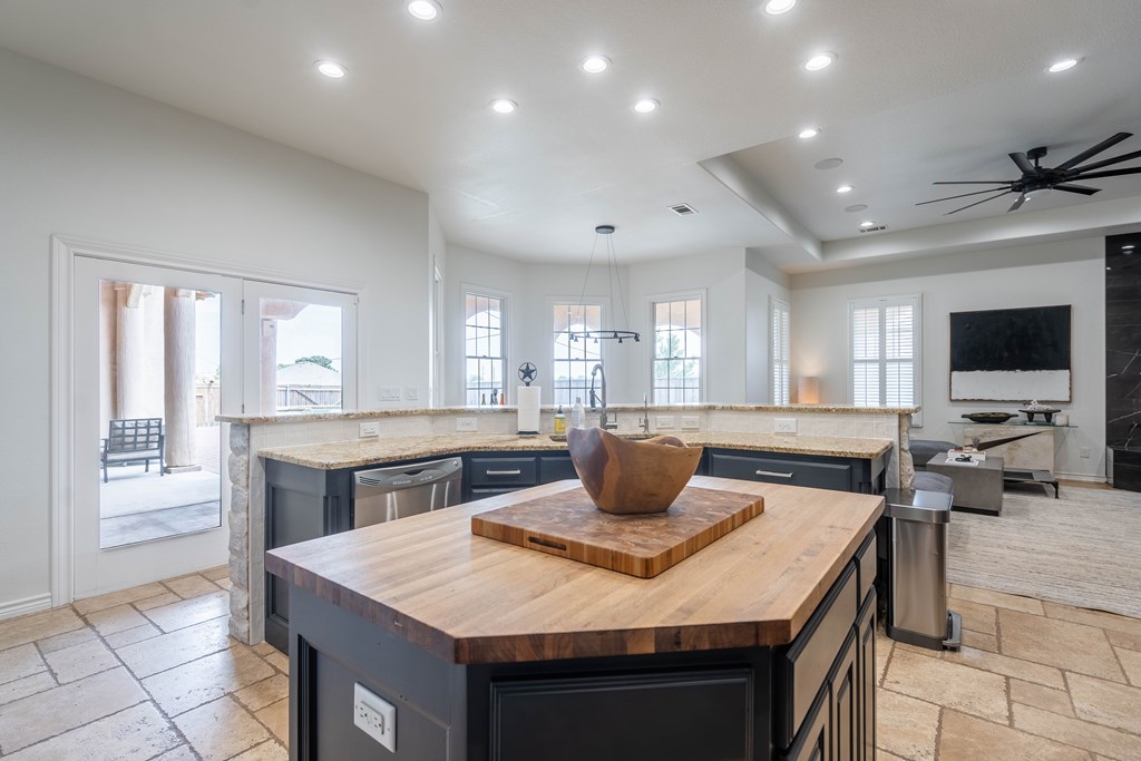 6515 Fern, Midland, Texas image 16