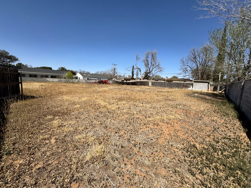 1208 W Kansas Ave, Midland, Texas image 6