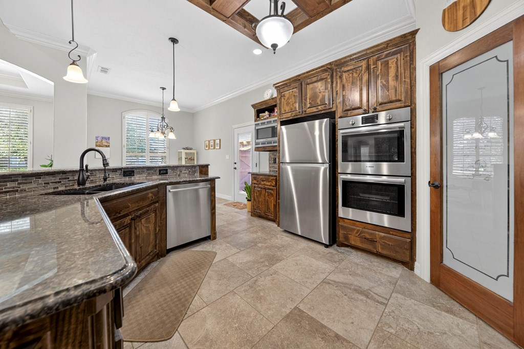 5514 Casa Grande Trail, Midland, Texas image 13