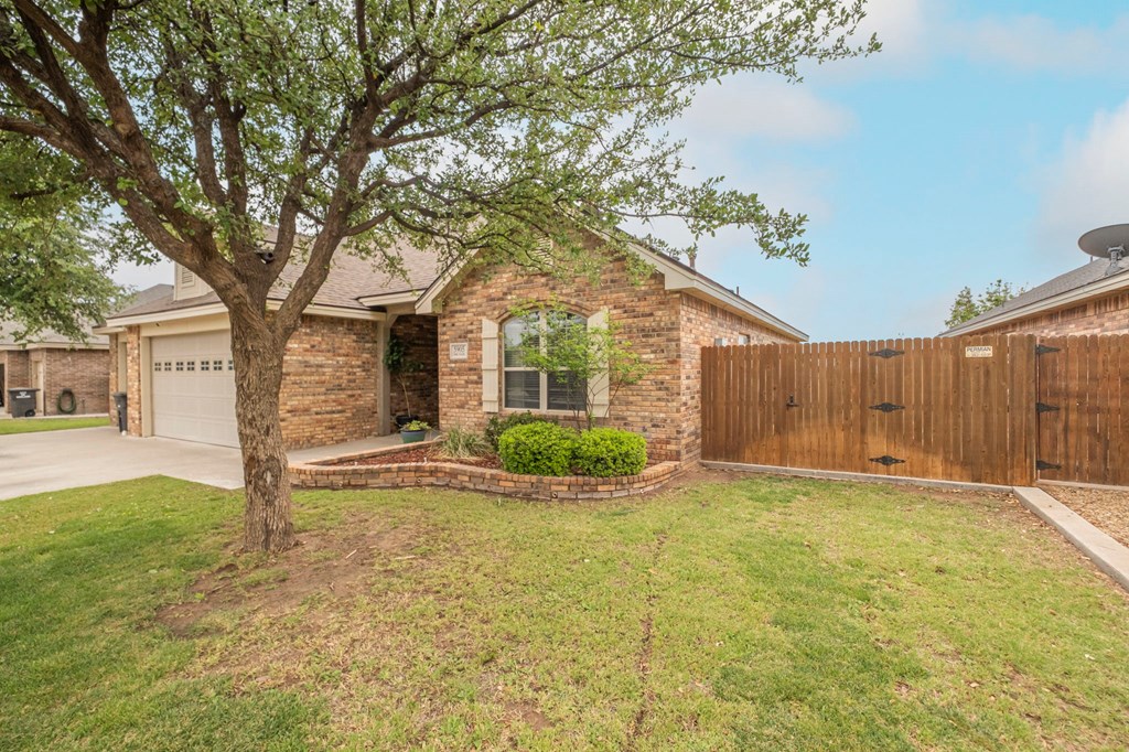 5905 Oak Creek Dr, Midland, Texas image 6