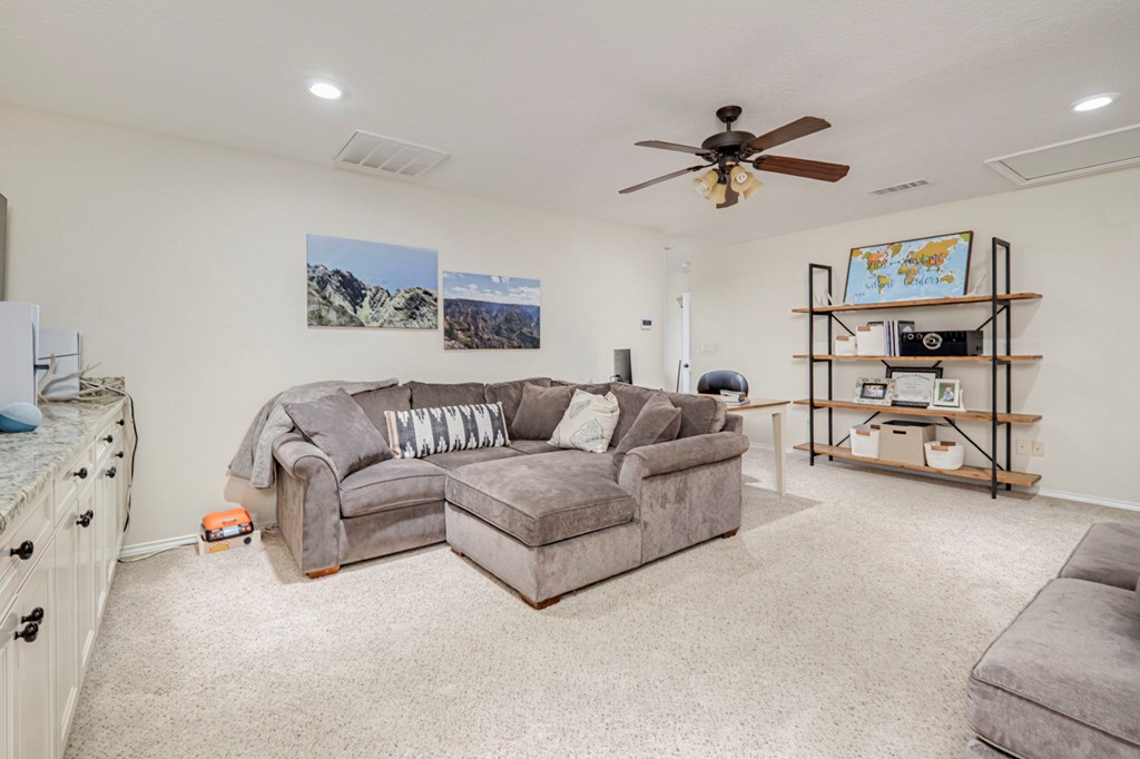 5905 Oak Creek Dr, Midland, Texas image 48