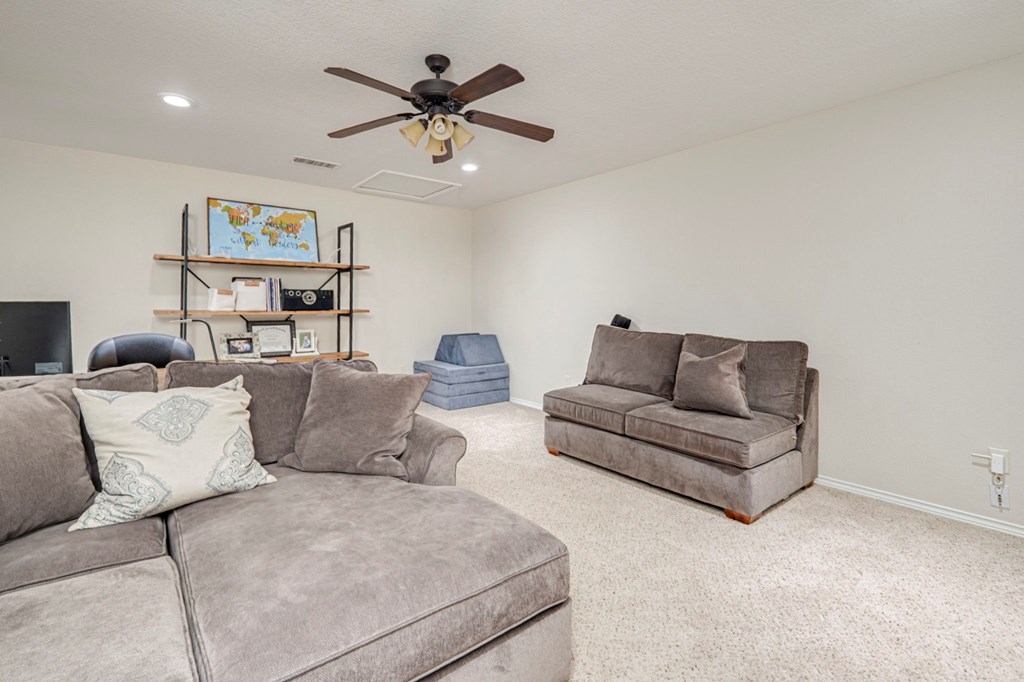 5905 Oak Creek Dr, Midland, Texas image 47