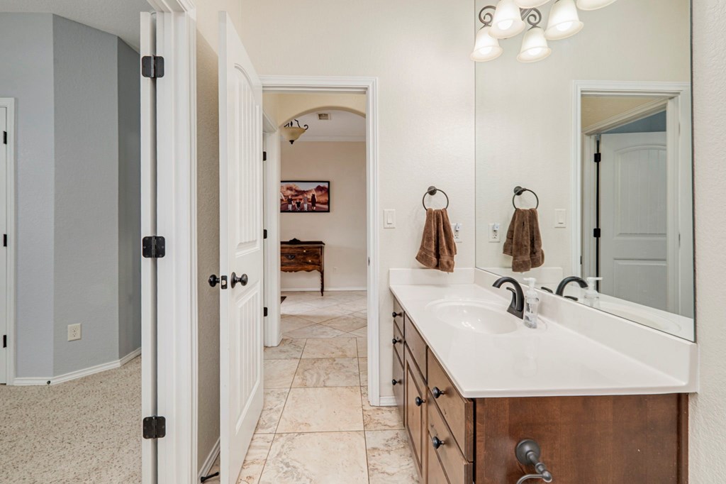 5905 Oak Creek Dr, Midland, Texas image 36