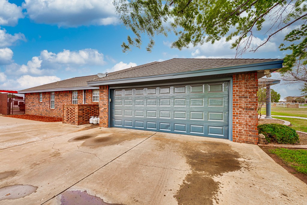 5709 E County Rd 97, Midland, Texas image 41