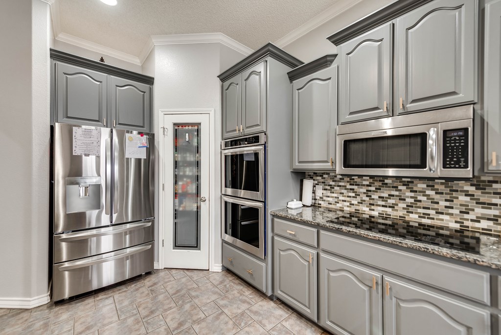 5709 E County Rd 97, Midland, Texas image 10