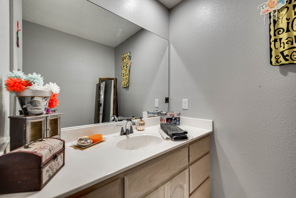 5709 E County Rd 97, Midland, Texas image 23