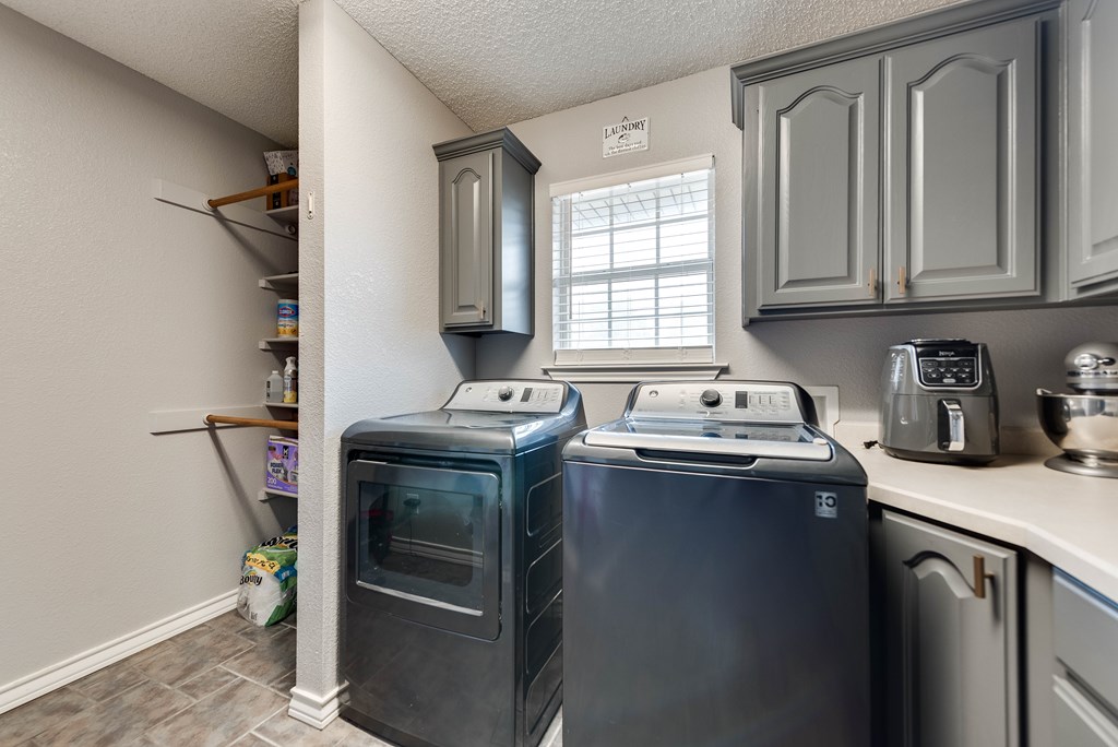 5709 E County Rd 97, Midland, Texas image 12